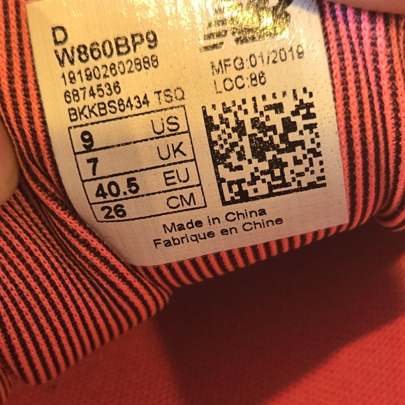 New Balance 860 v9 Running Shoes - Picture 7 of 8